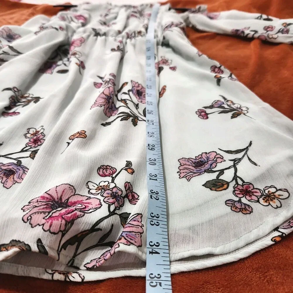 Signature Studio Dress Size Medium Blue Floral Lined Cold Shoulder Sleeves